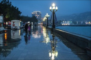 В Ялте дождь…